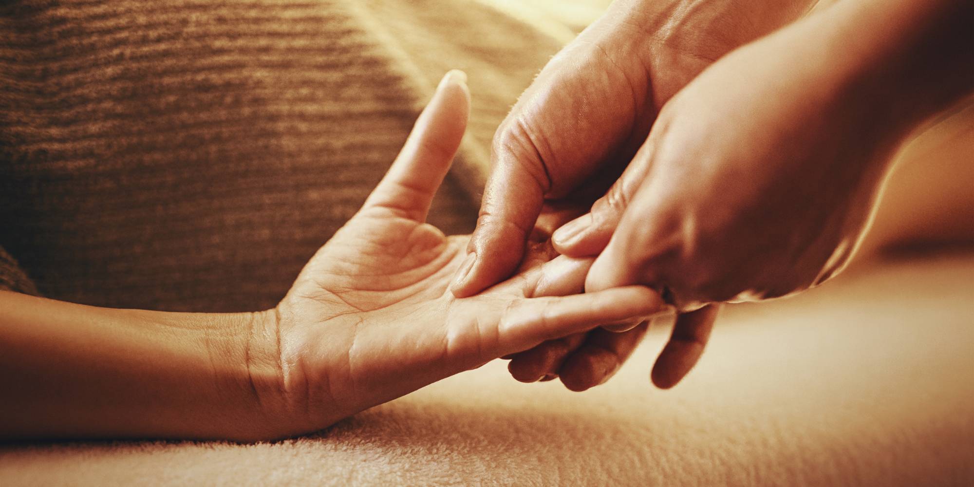 Les bénéfices du massage Hands of the Heart par Marion Bonal